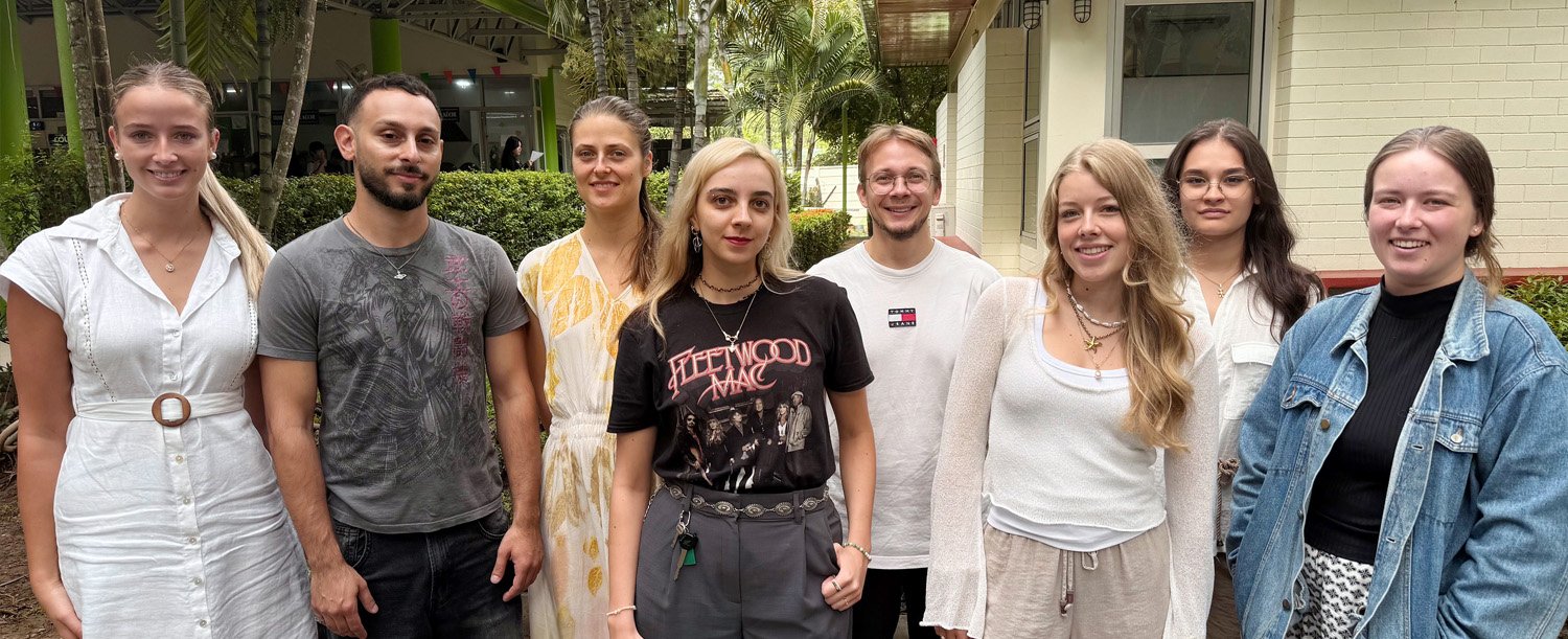Interns Komplett